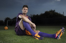 多米电子-西亚卡姆迎来十五赛季高光表现，热火球迷沸腾！