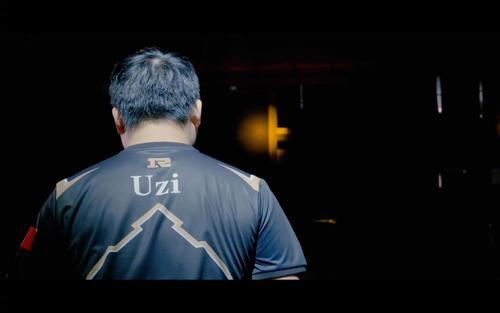 Uzi伤愈复出，绝杀首场表现抢眼，篮网球迷欢呼！